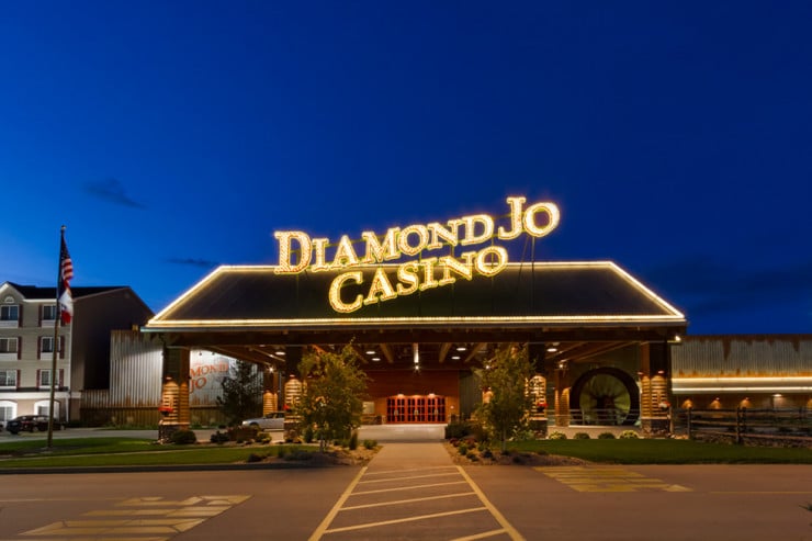 Diamond Jo Casino in Worth exterior